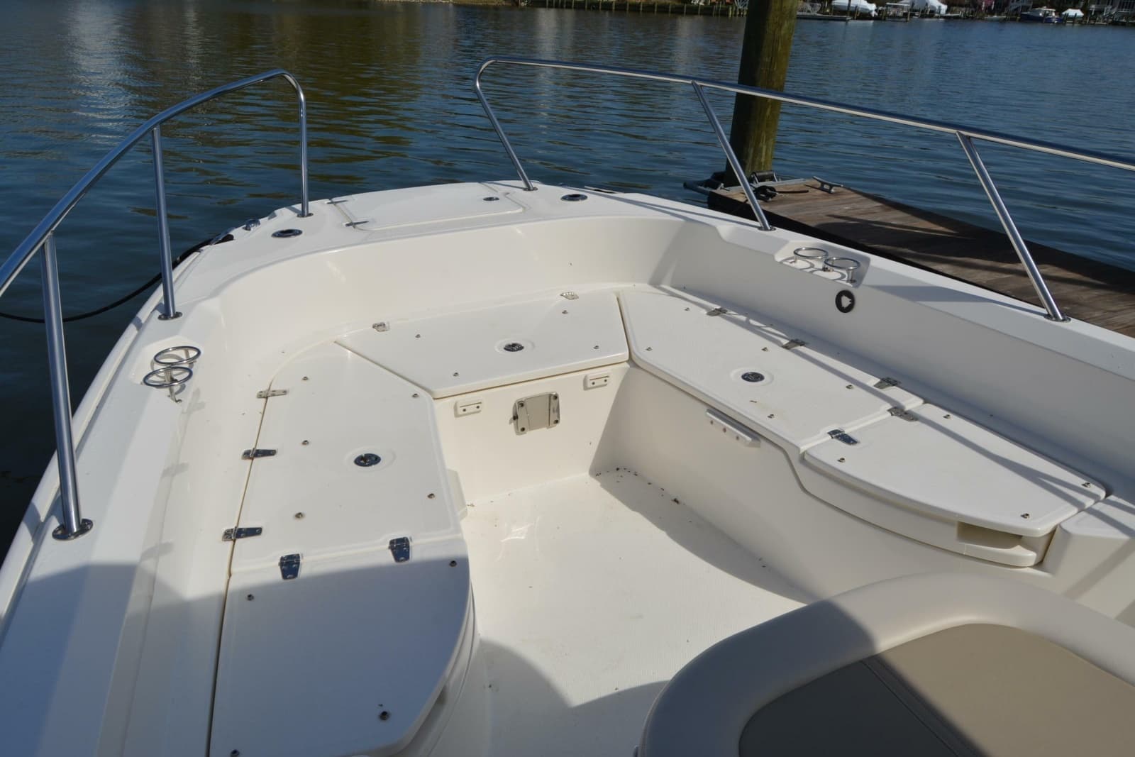 2021 Boston Whaler 270 Dauntless