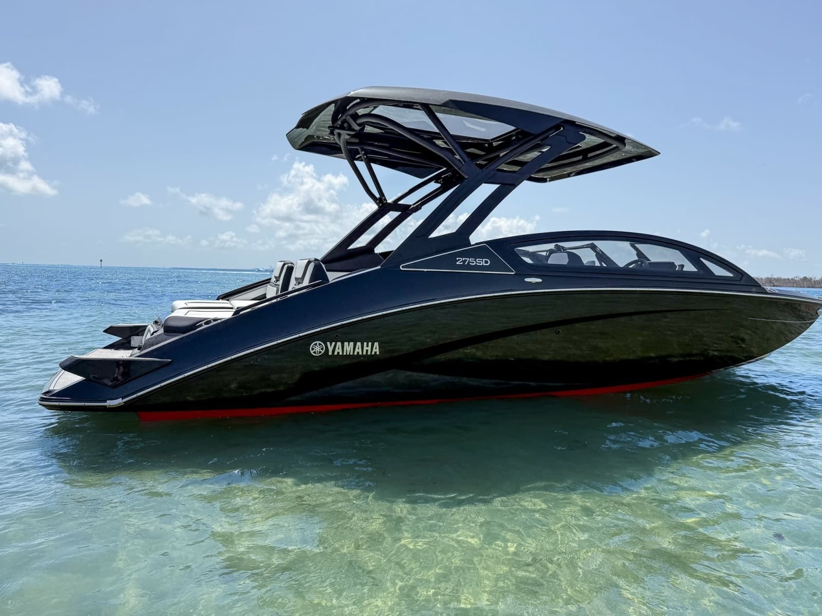 2025 Yamaha Boats 275SD