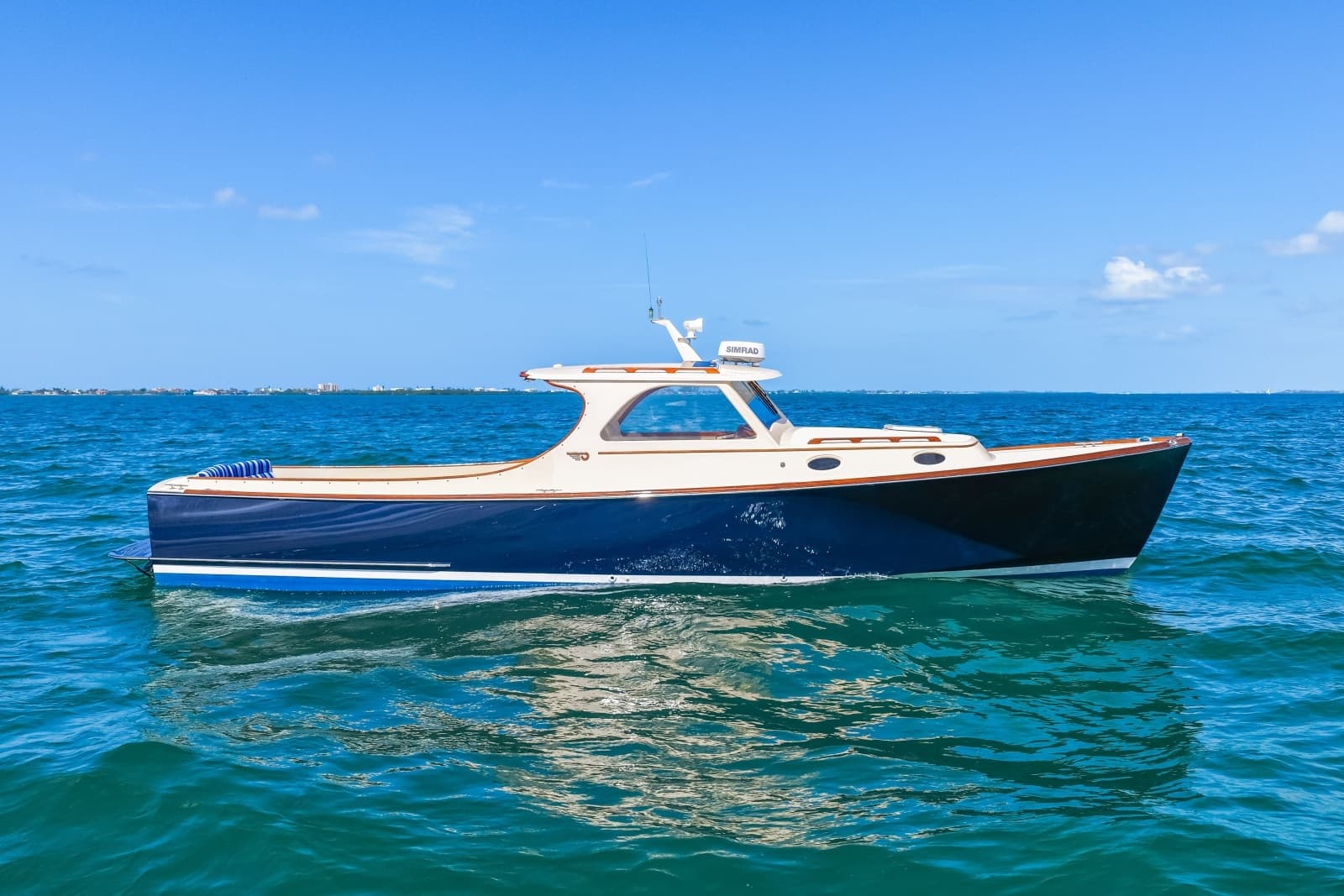 1998 36 Hinckley Picnic Boat Profile