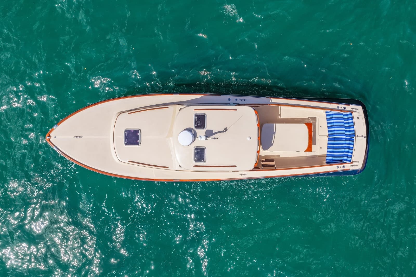 1998 36 Hinckley Picnic Boat Profile