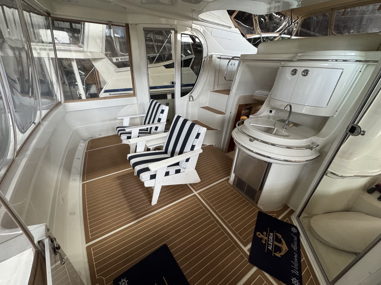 2004 Carver 466 Motor Yacht