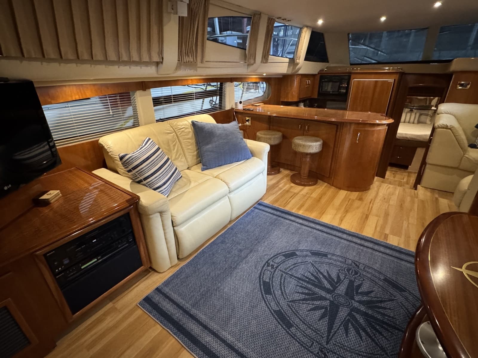 2004 Carver 466 Motor Yacht