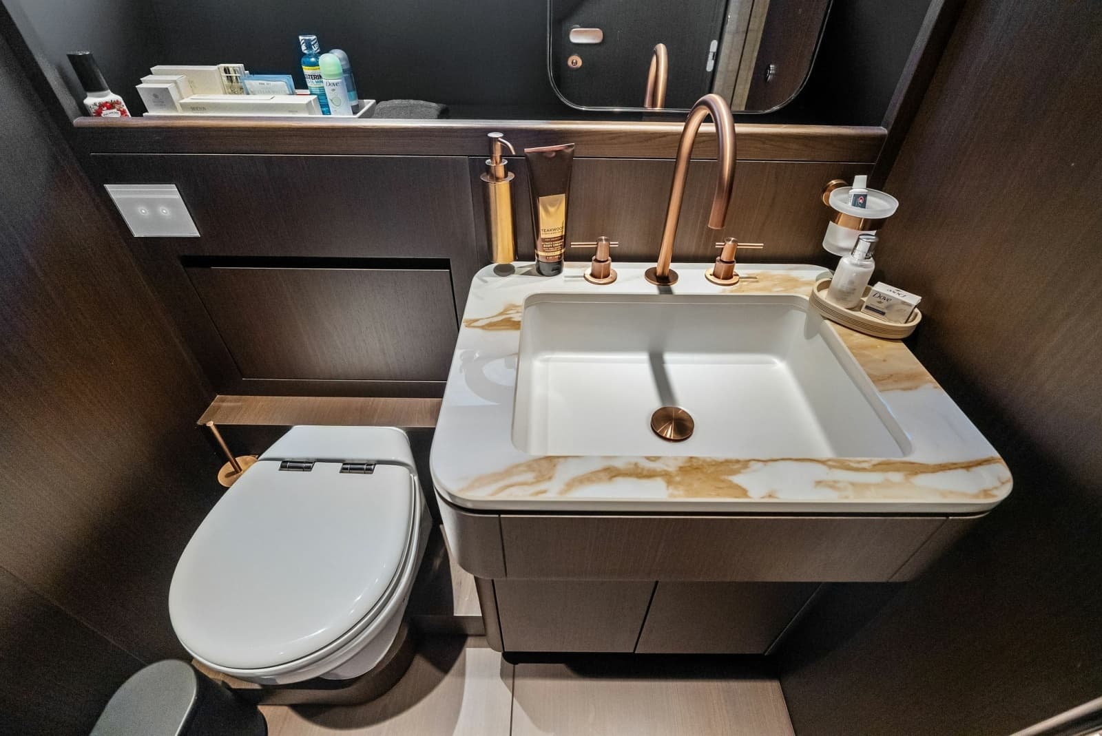 2023 Ferretti Yachts 860