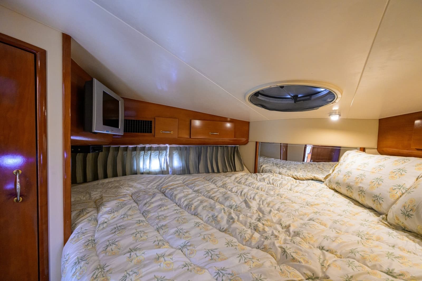 Carver 444 - Great Adventure