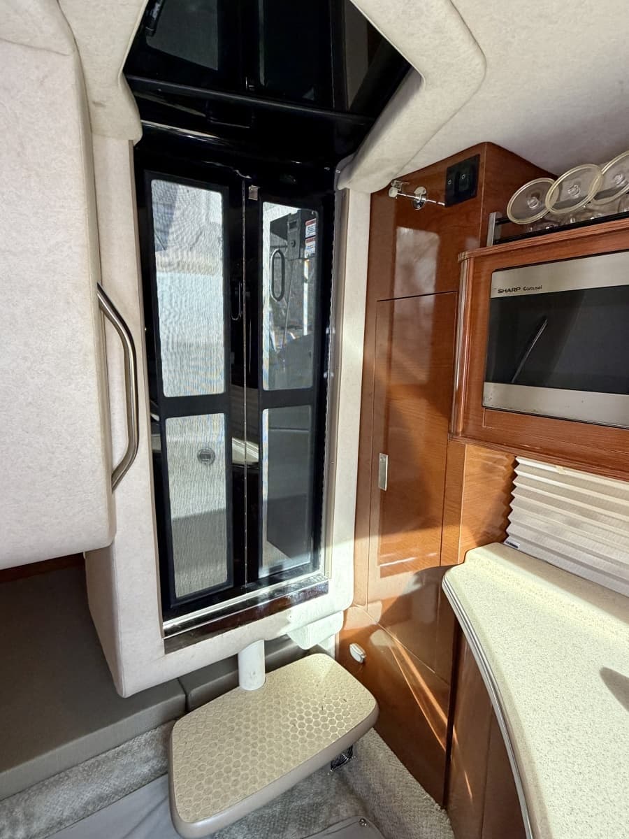 2009 Sea Ray 270 Sundancer