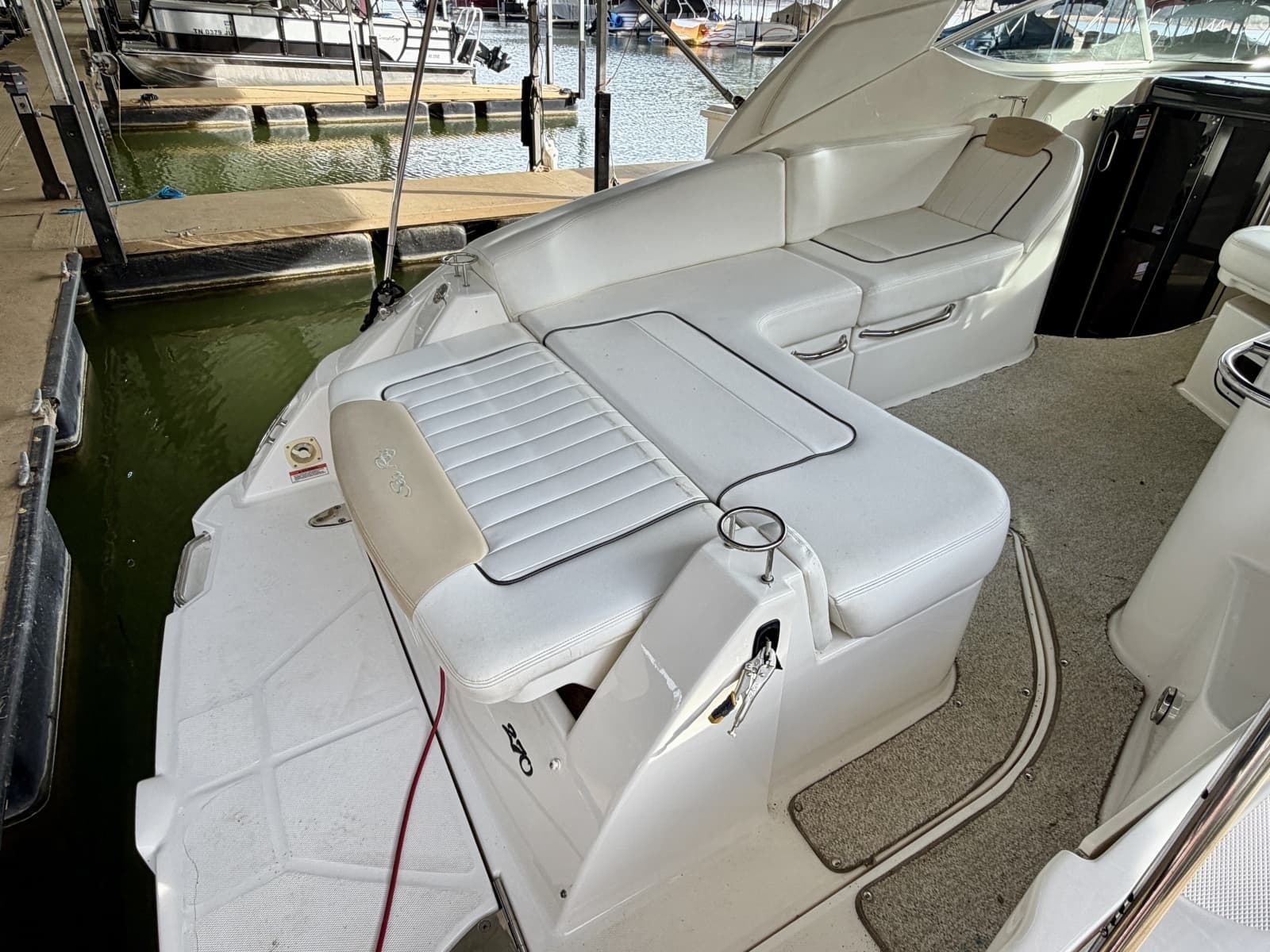 2009 Sea Ray 270 Sundancer