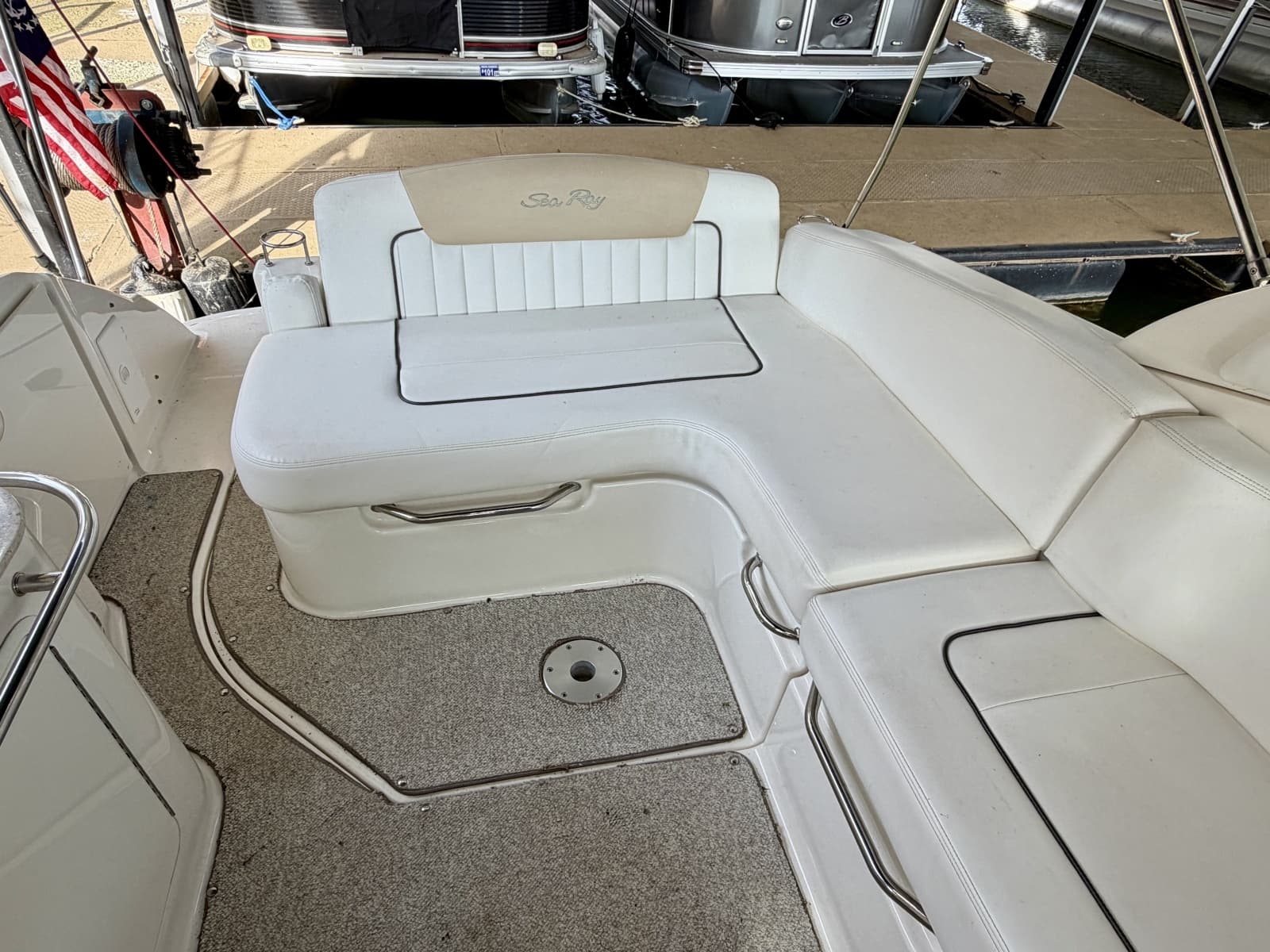 2009 Sea Ray 270 Sundancer