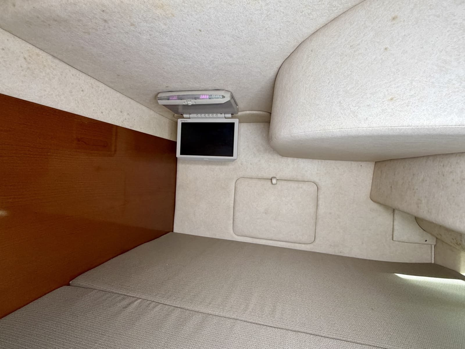 2009 Sea Ray 270 Sundancer