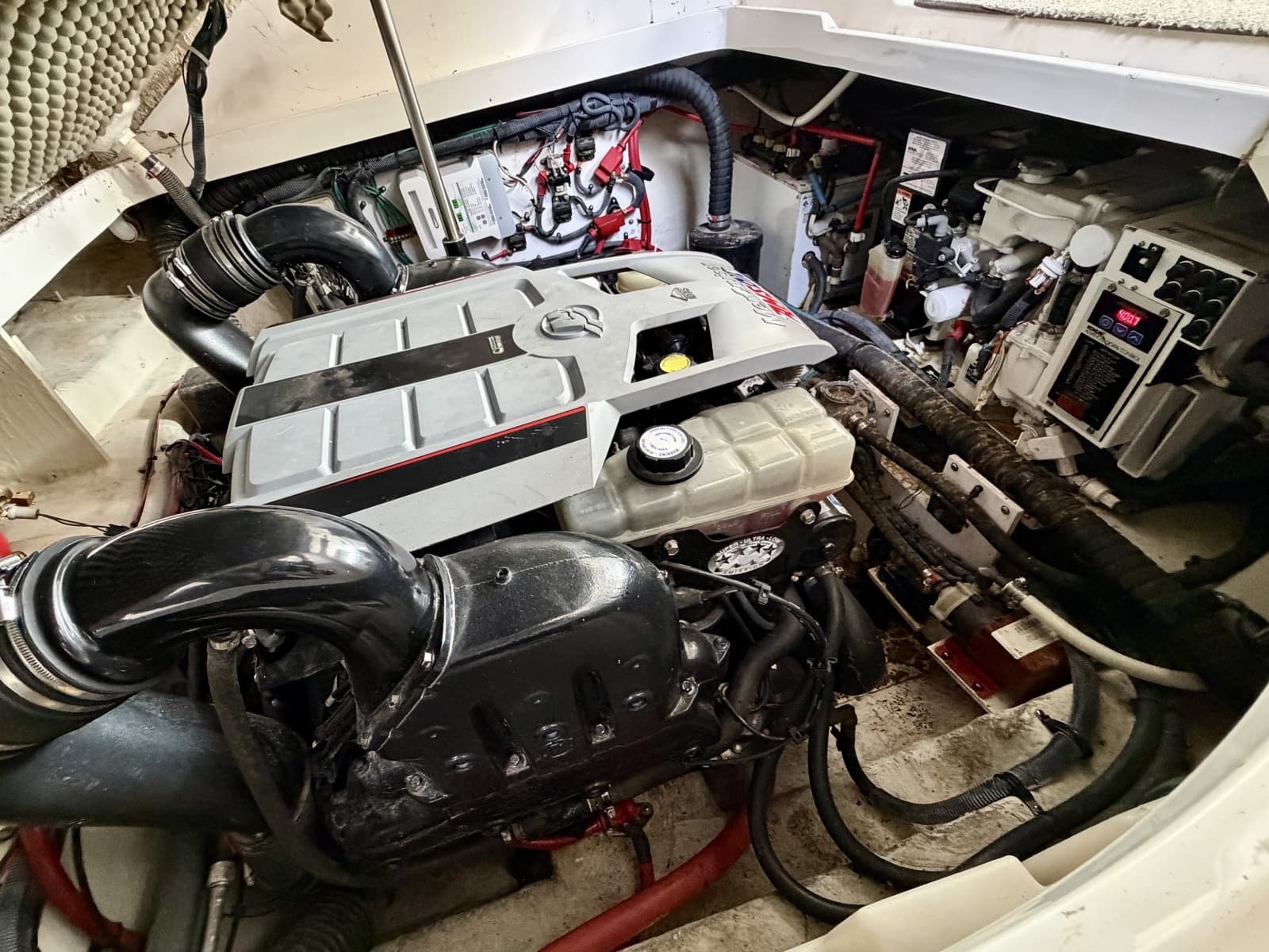 2009 Sea Ray 270 Sundancer