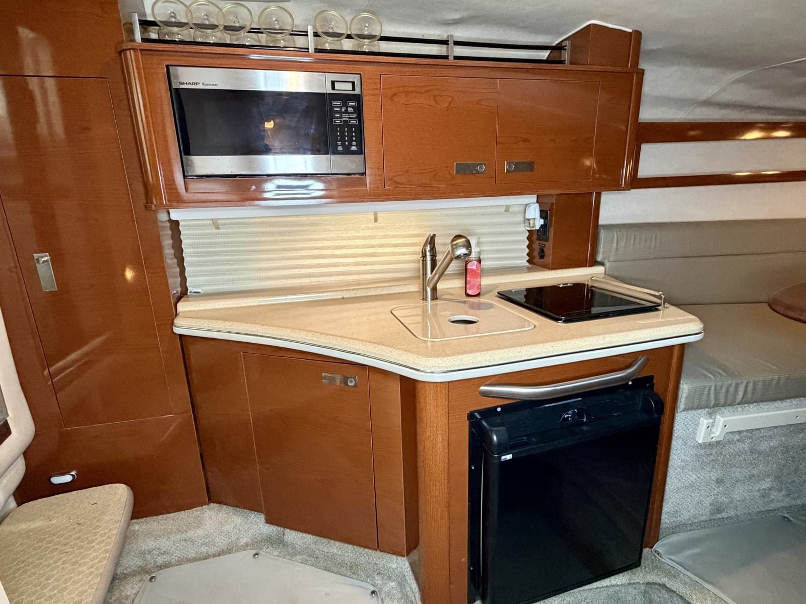2009 Sea Ray 270 Sundancer