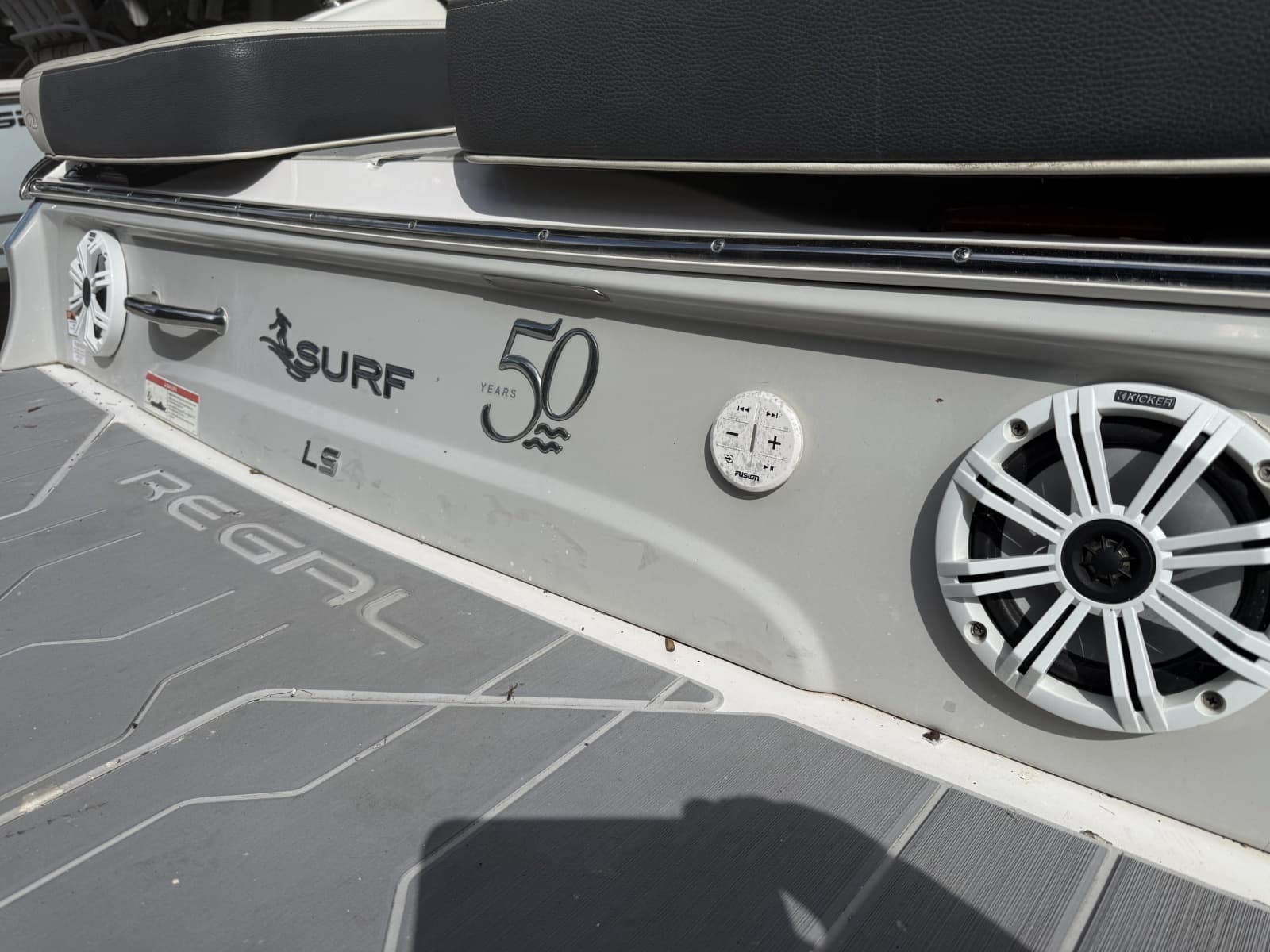 2021 Regal LS4 Surf
