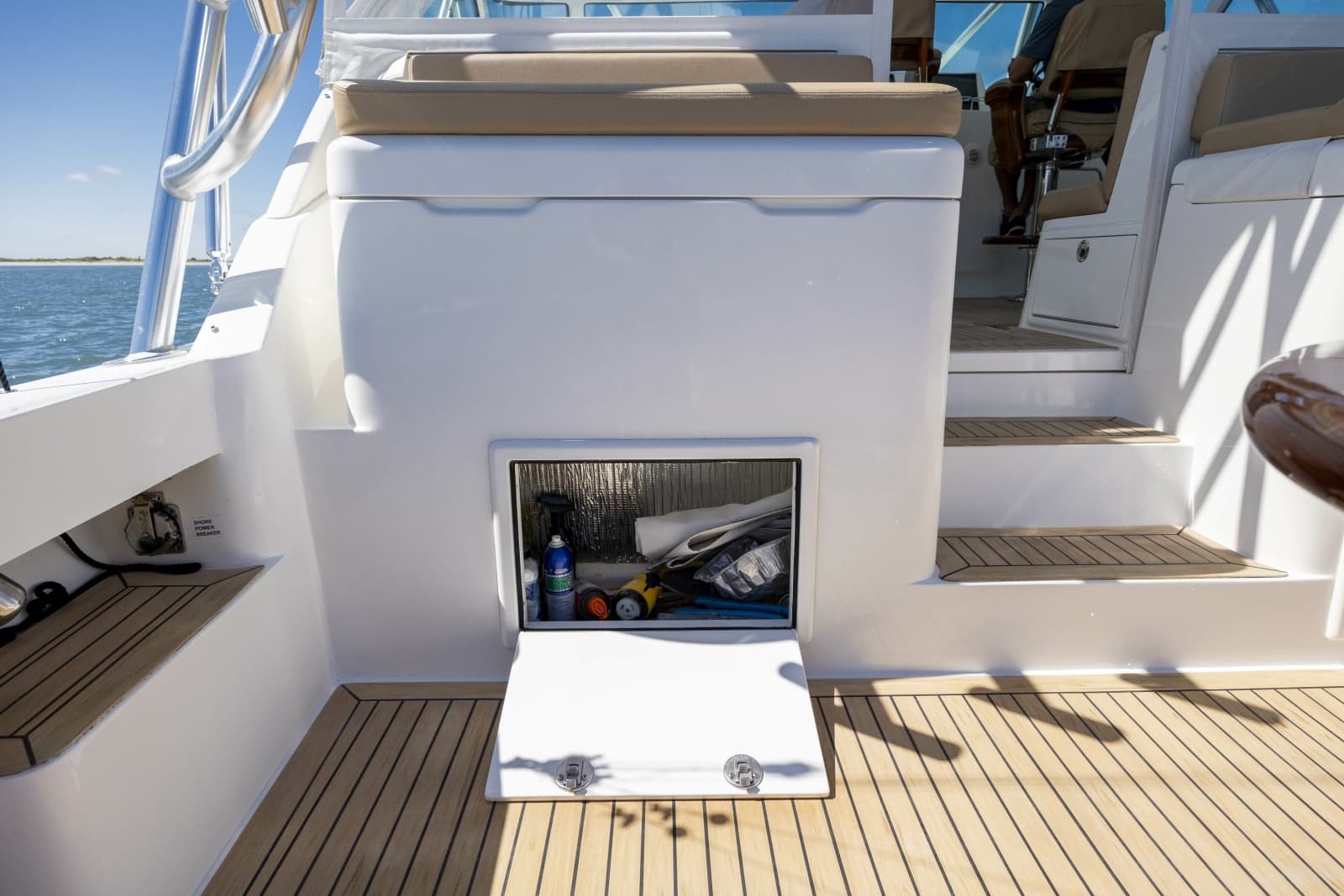 2019 Albemarle 410 Express Fisherman