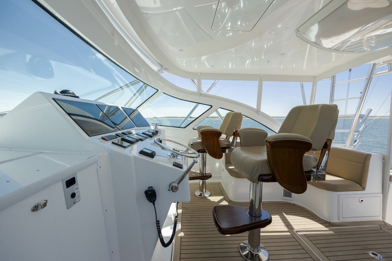 2019 Albemarle 410 Express Fisherman