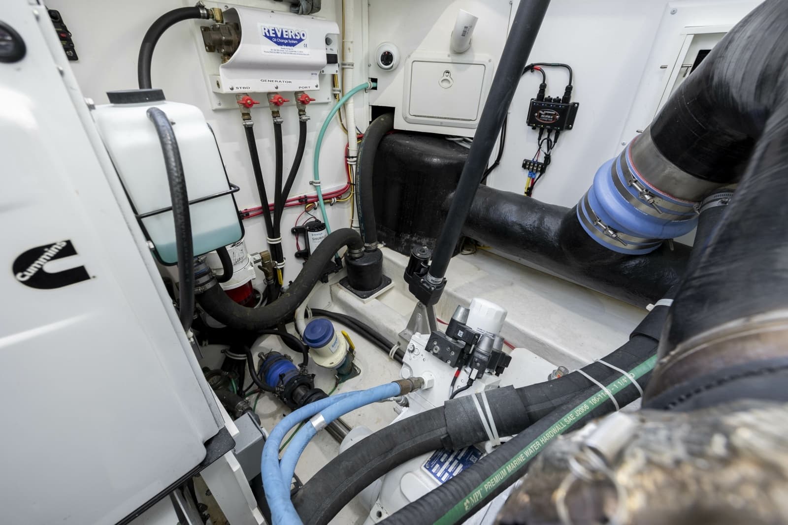 2019 Albemarle 410 Express Fisherman