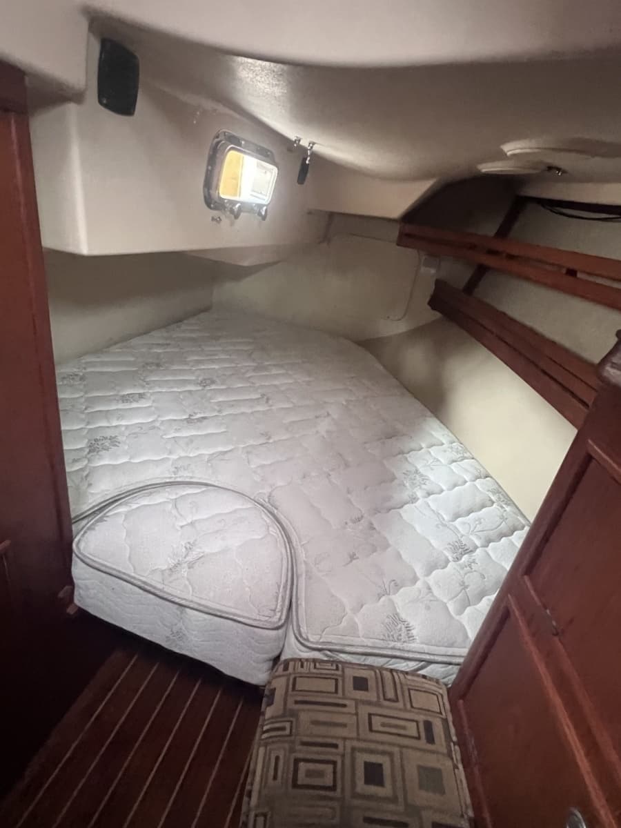 1997 Island Packet 37