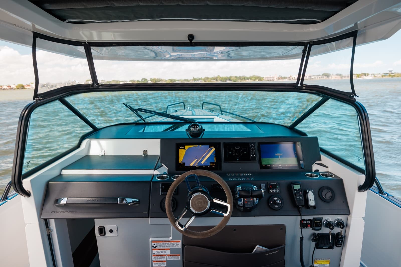 2019 Axopar 37 Sun Top