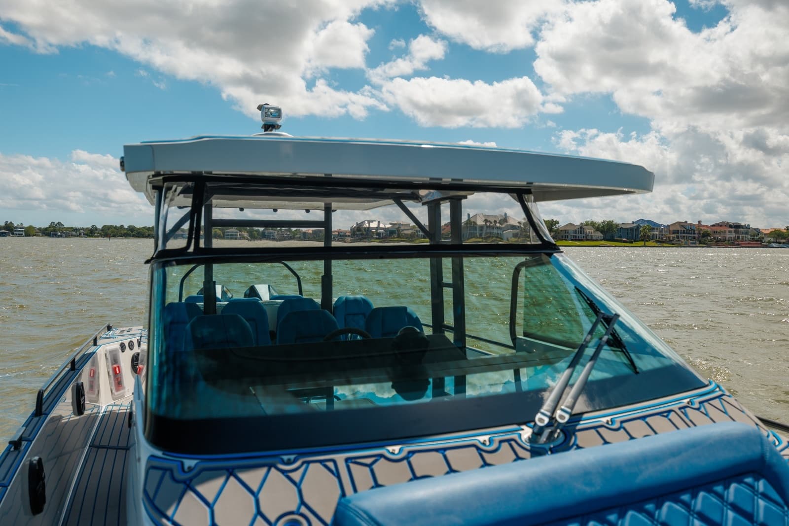 2019 Axopar 37 Sun Top