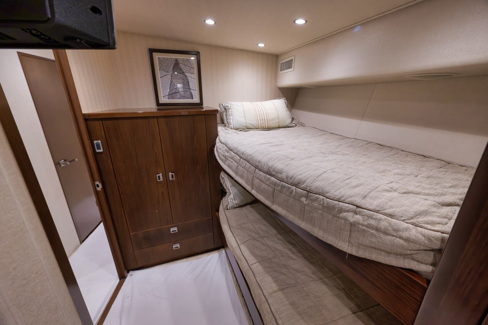 2015 Viking Enclosed Bridge