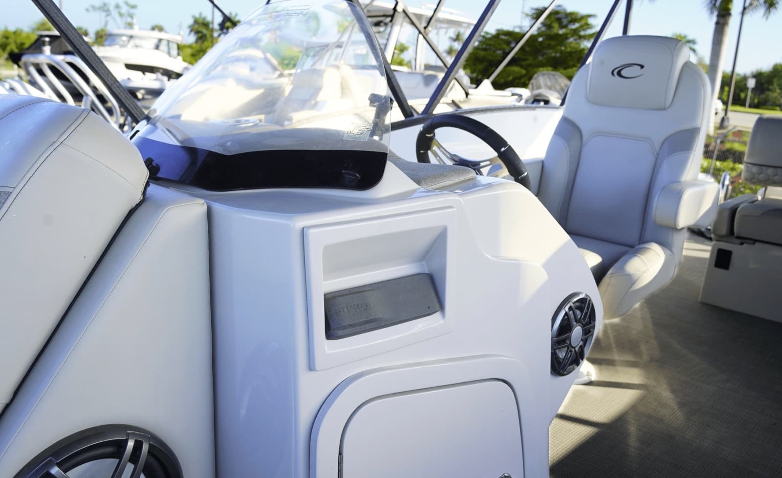 2023 Crest 230 Caribbean LX