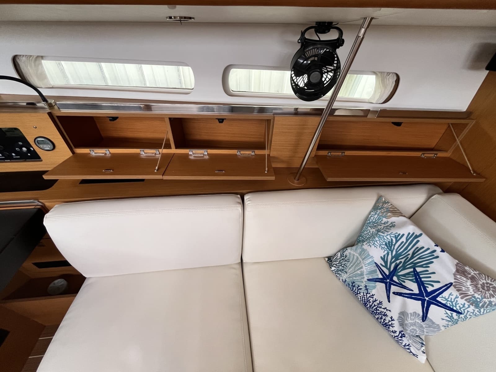 2015 Jeanneau 41 DS