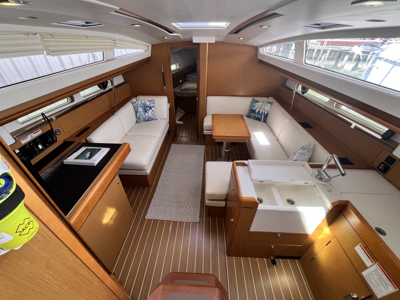 2015 Jeanneau 41 DS