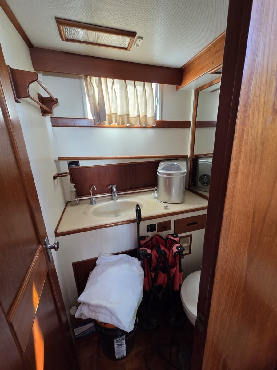 1989 Grand Banks Classic 46