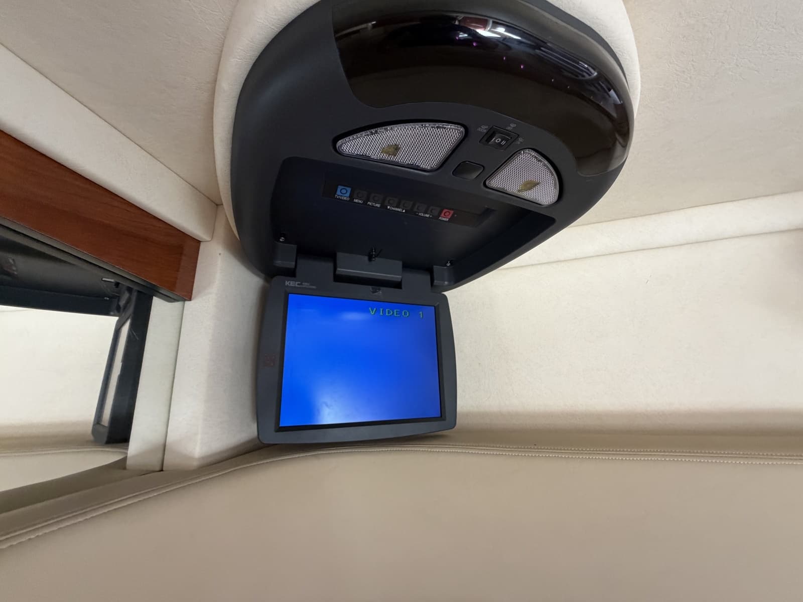 2006 Sea Ray 320 Sundancer