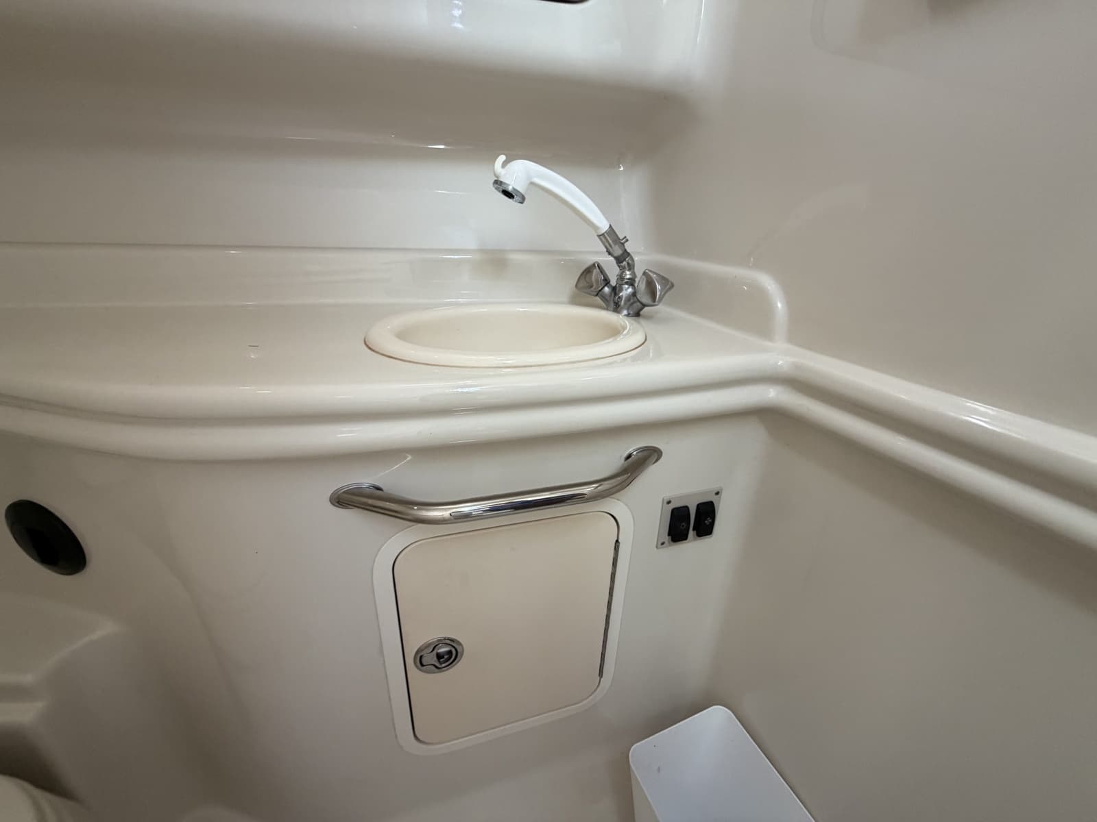 2006 Sea Ray 320 Sundancer