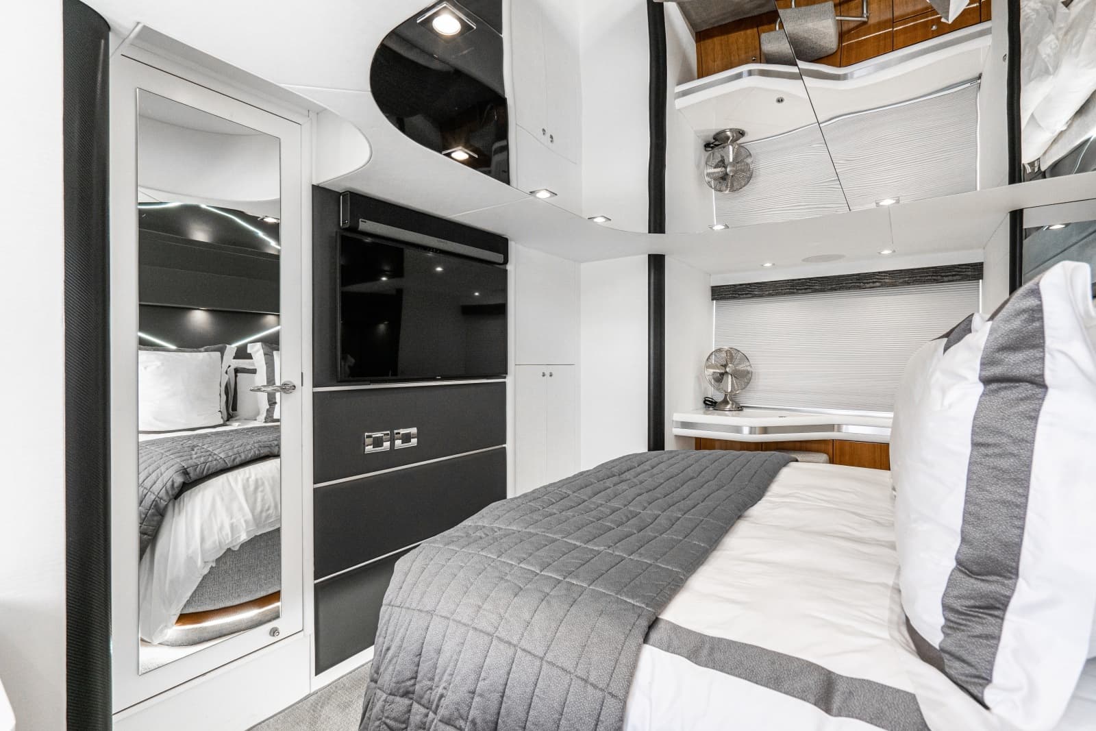 2005 Sunseeker 68 Predator