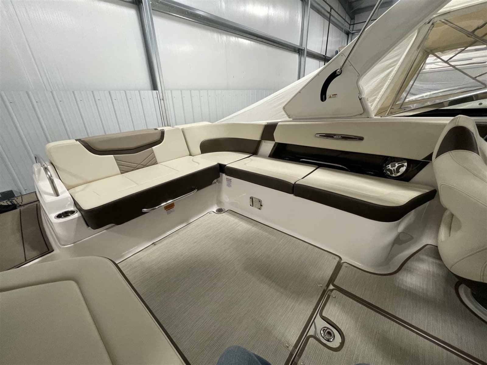 2019 Chaparral 297 SSX
