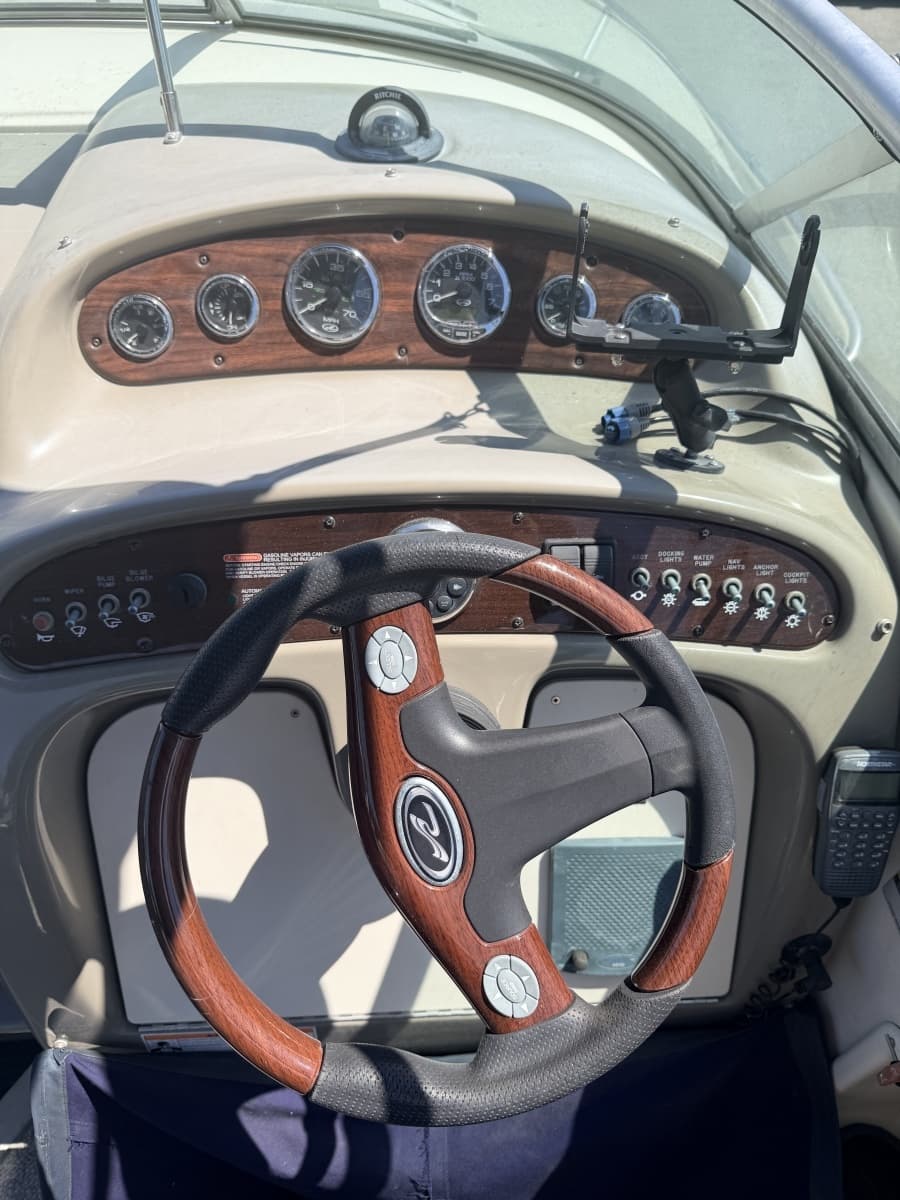 2007 Sea Ray 250 Amberjack