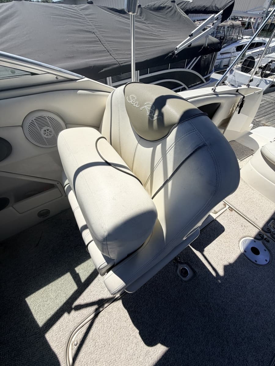 2007 Sea Ray 250 Amberjack