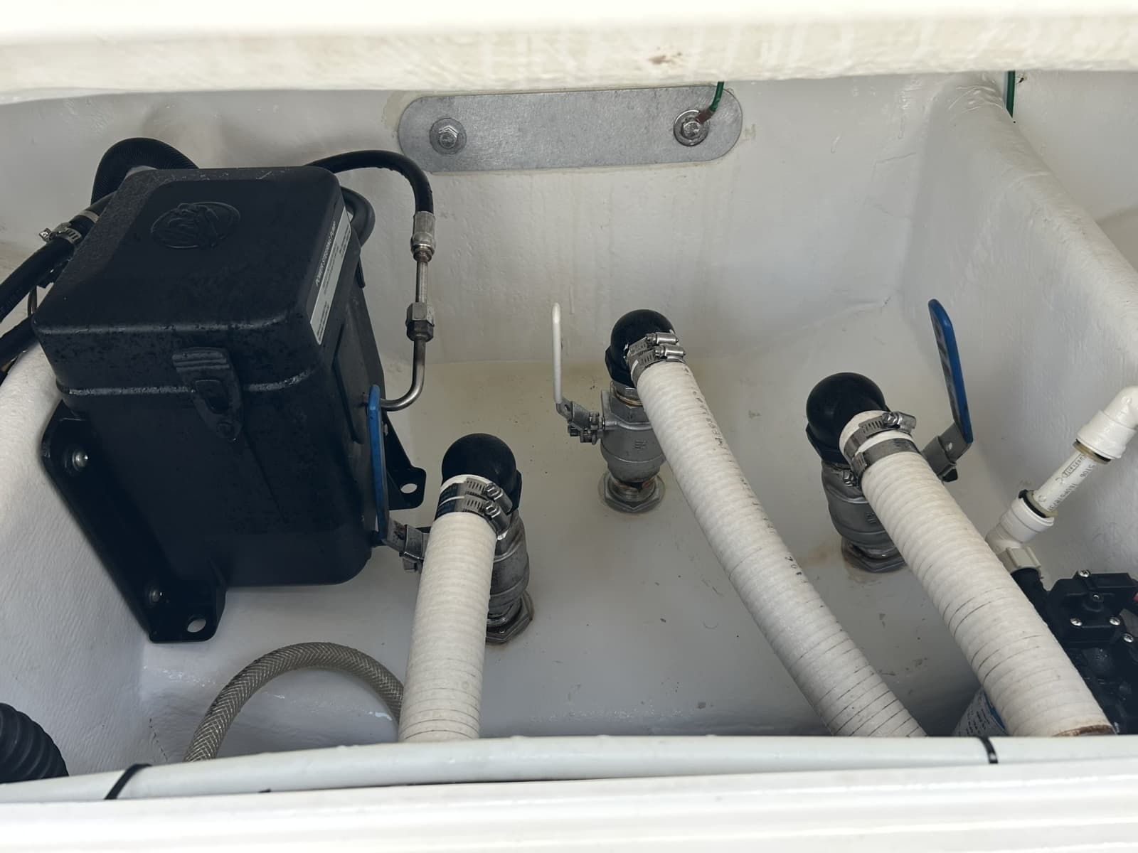 2019 Reef Runner 230XS