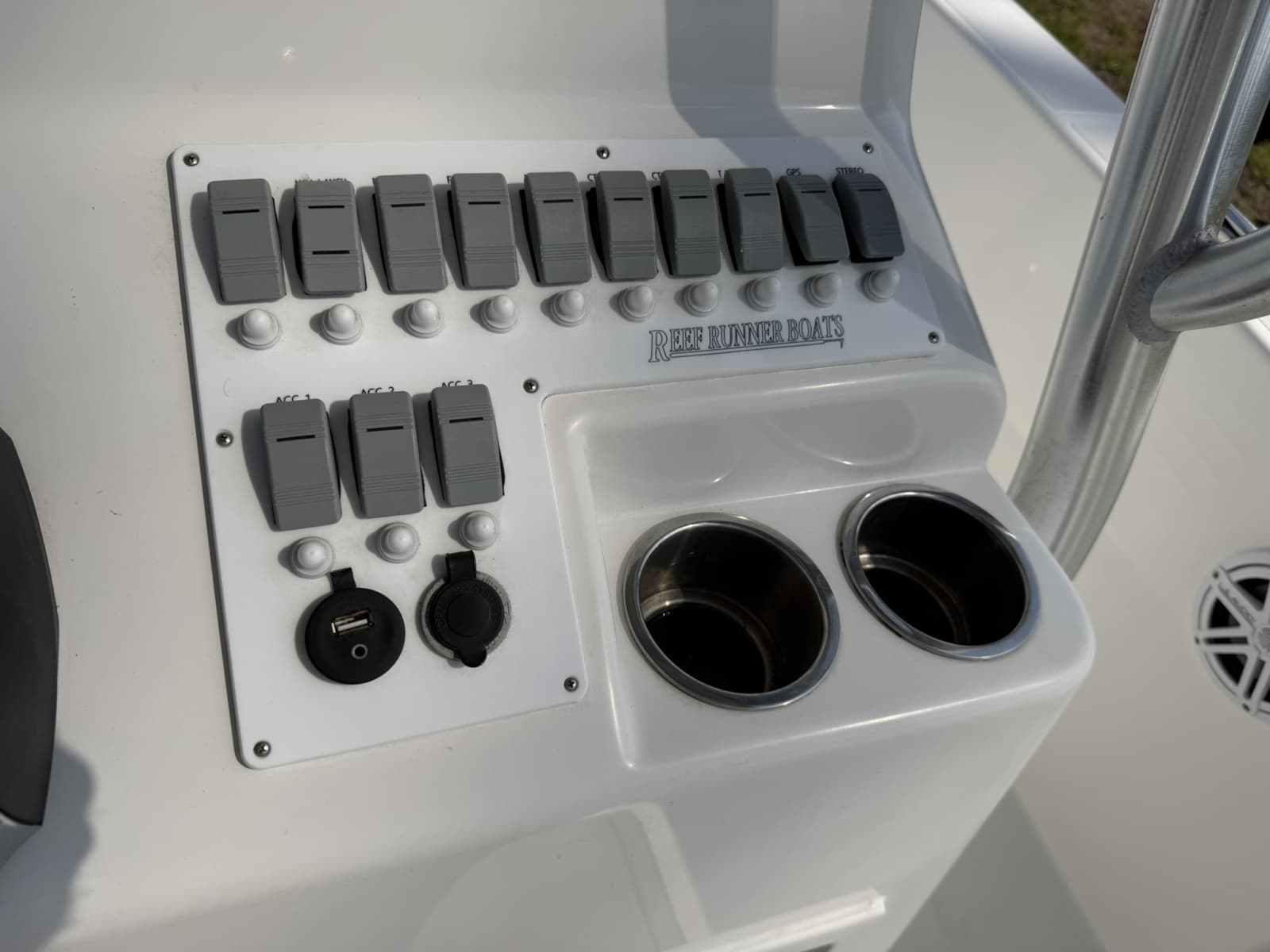 2019 Reef Runner 230XS