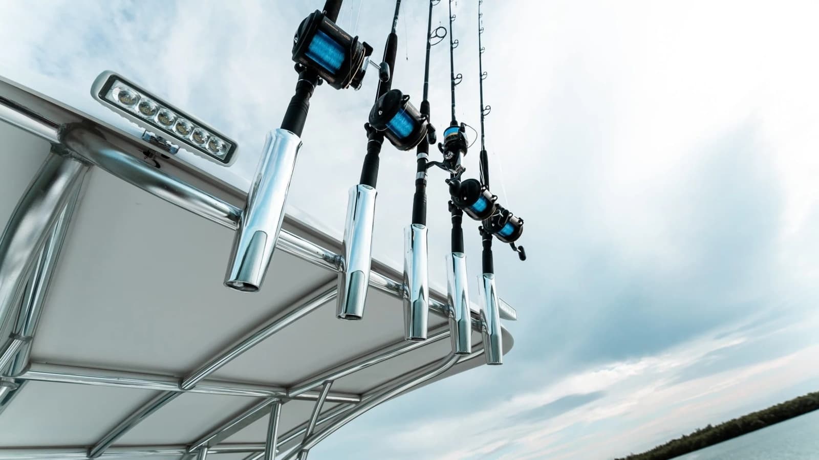 2026 Twin Vee 240 STX CC