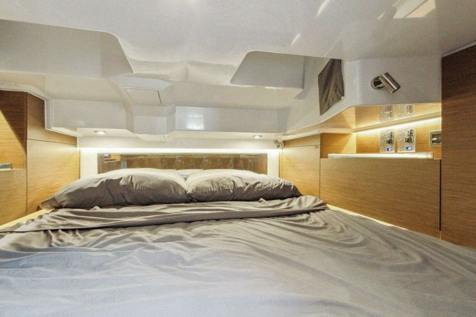 2022 Jeanneau Leader 10.5 WA 2