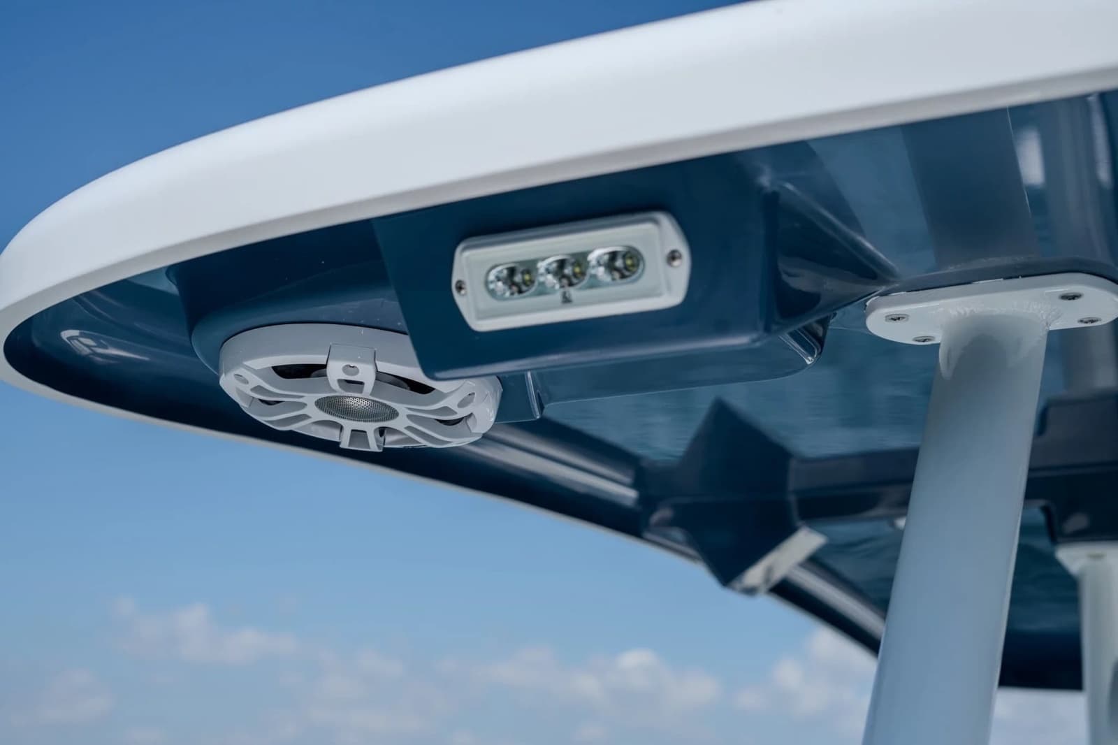 2026 Twin Vee 260 GFX2 CC