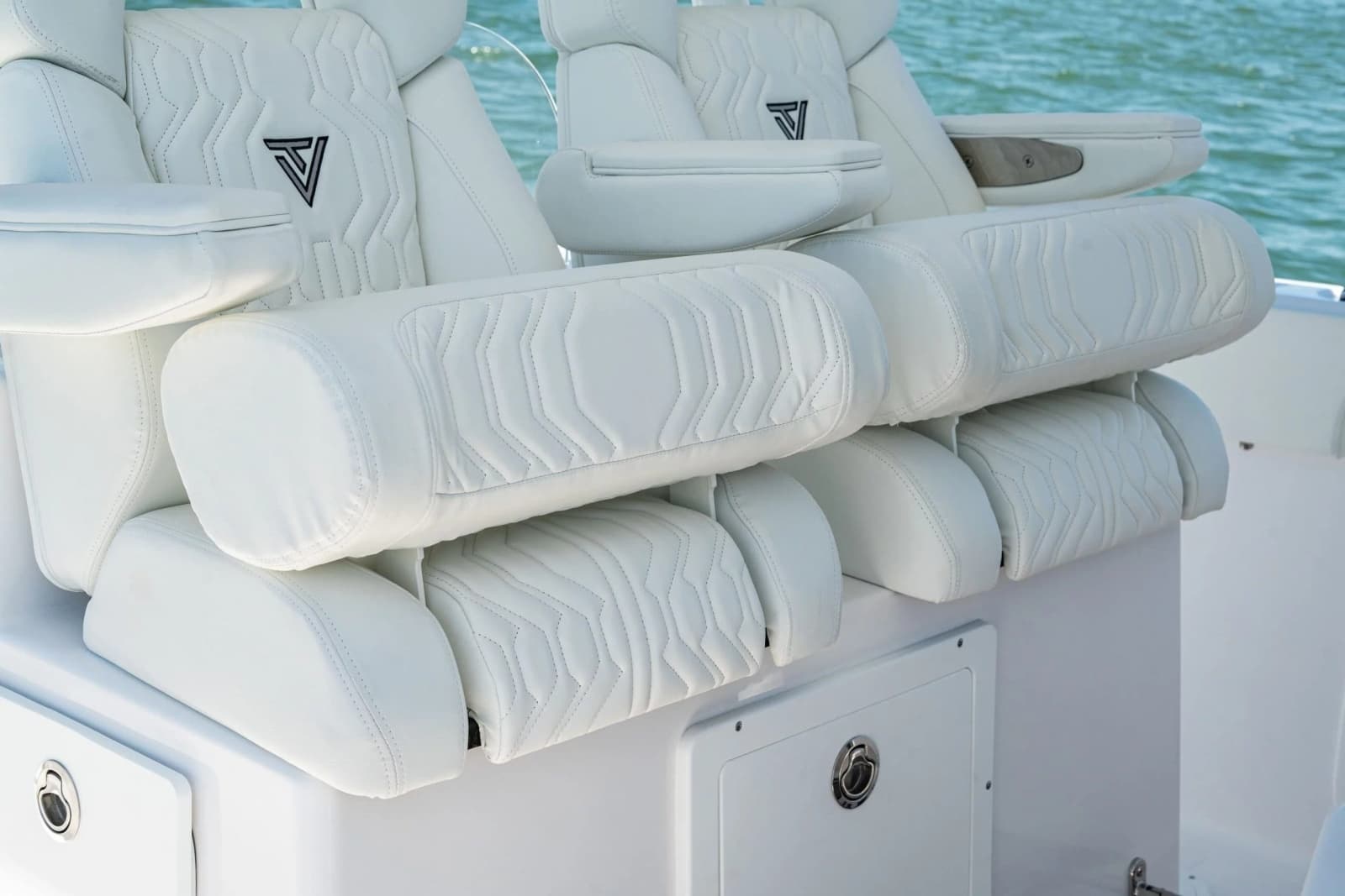 2026 Twin Vee 280 GFX2 CC