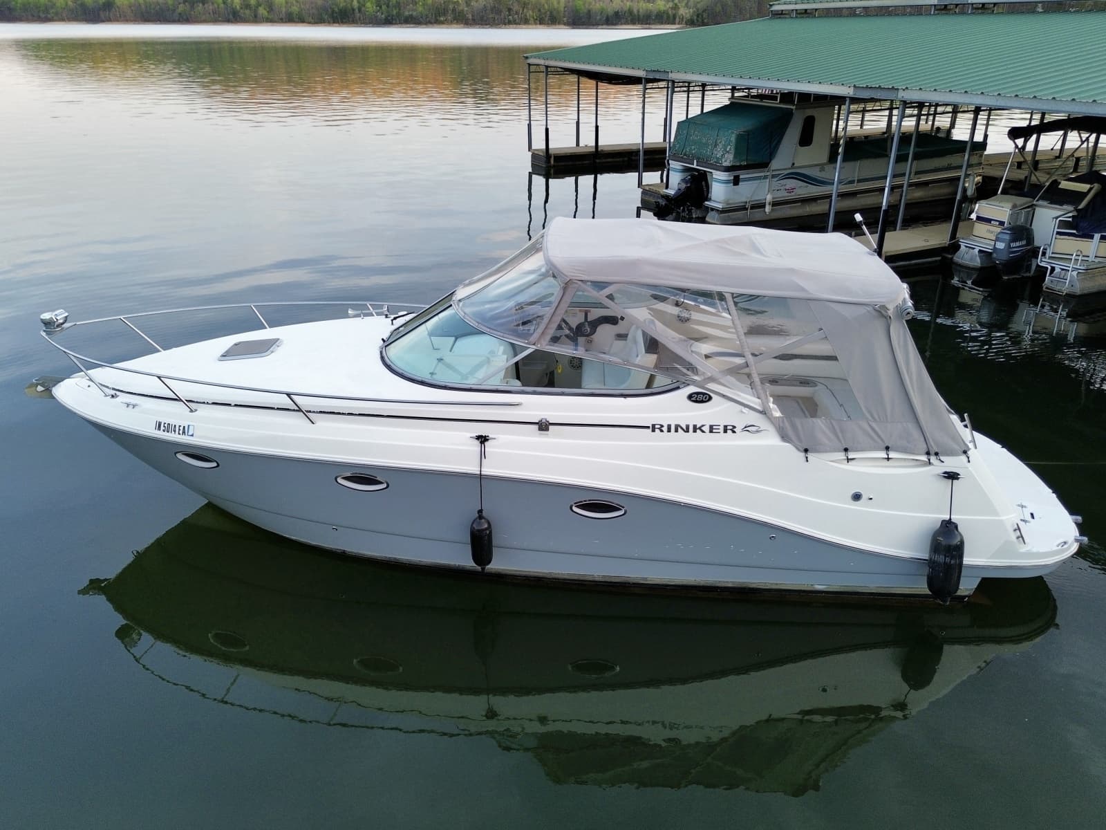 2008 Rinker 280 Express Cruiser