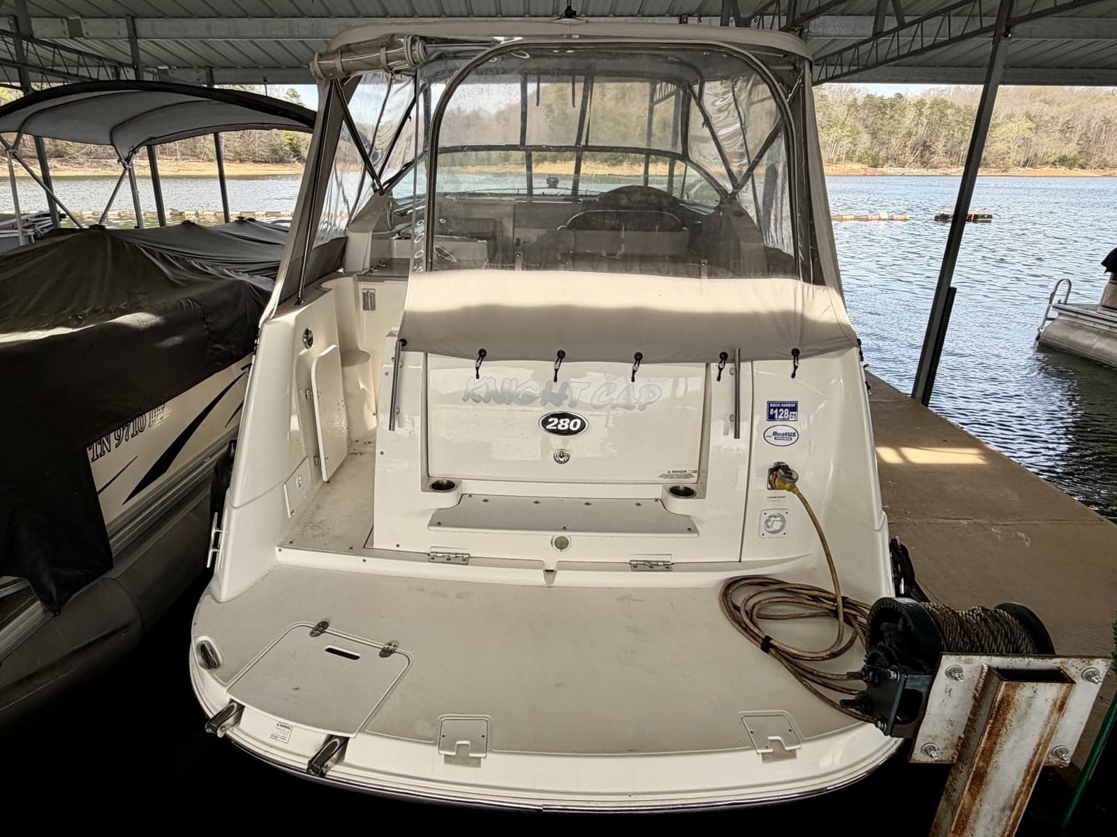 2008 Rinker 280 Express Cruiser