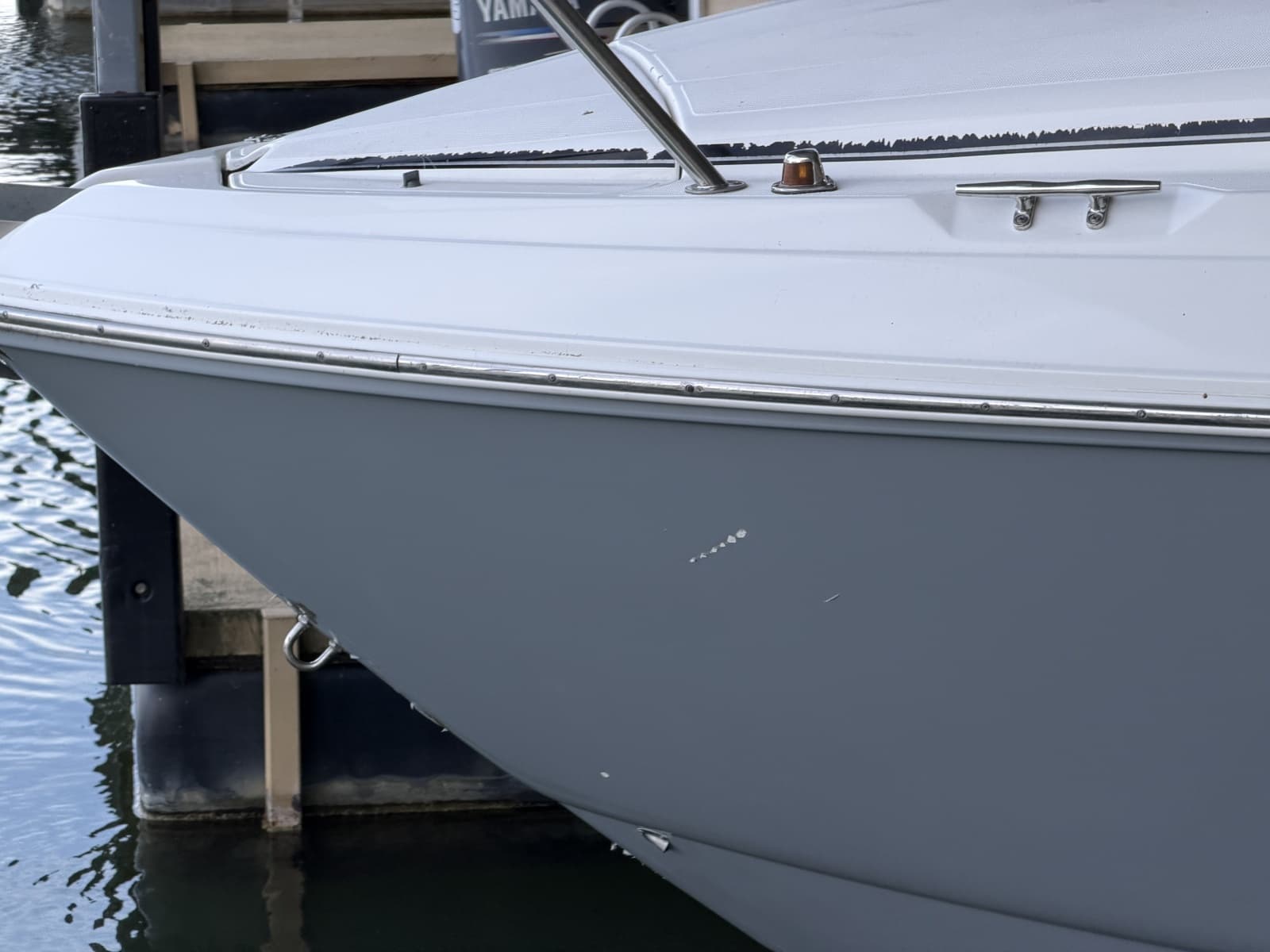 2008 Rinker 280 Express Cruiser