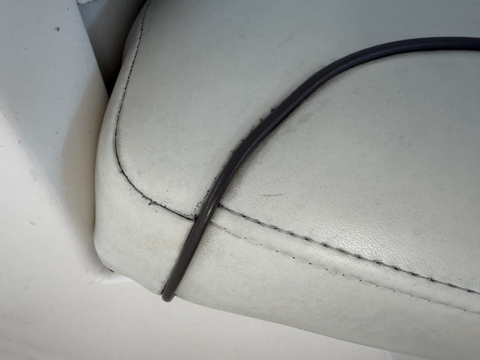 2008 Rinker 280 Express Cruiser