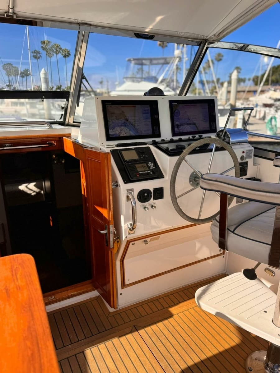 1999 Grand Banks Yachts 