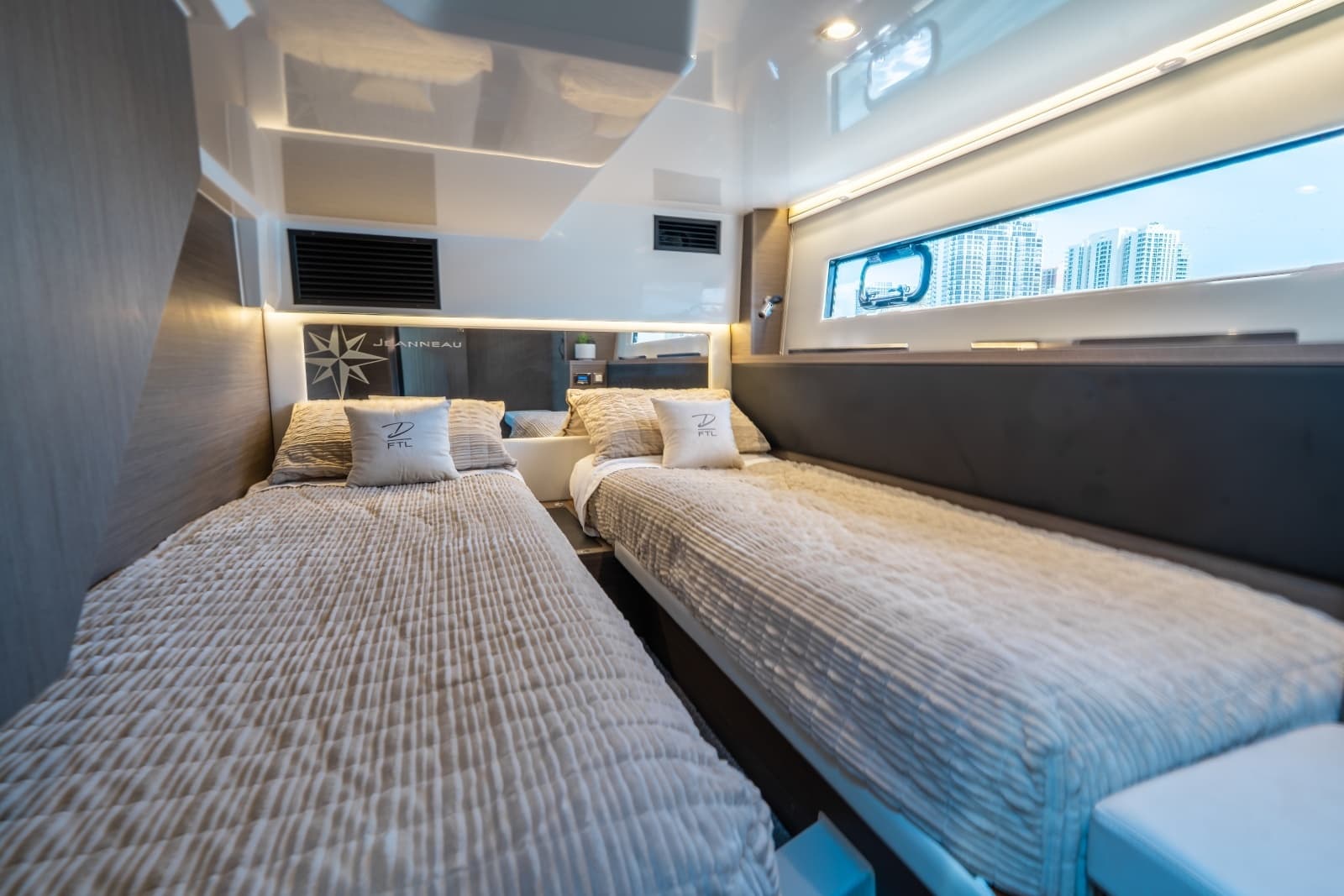 2024 Jeanneau NC 1295 Fly