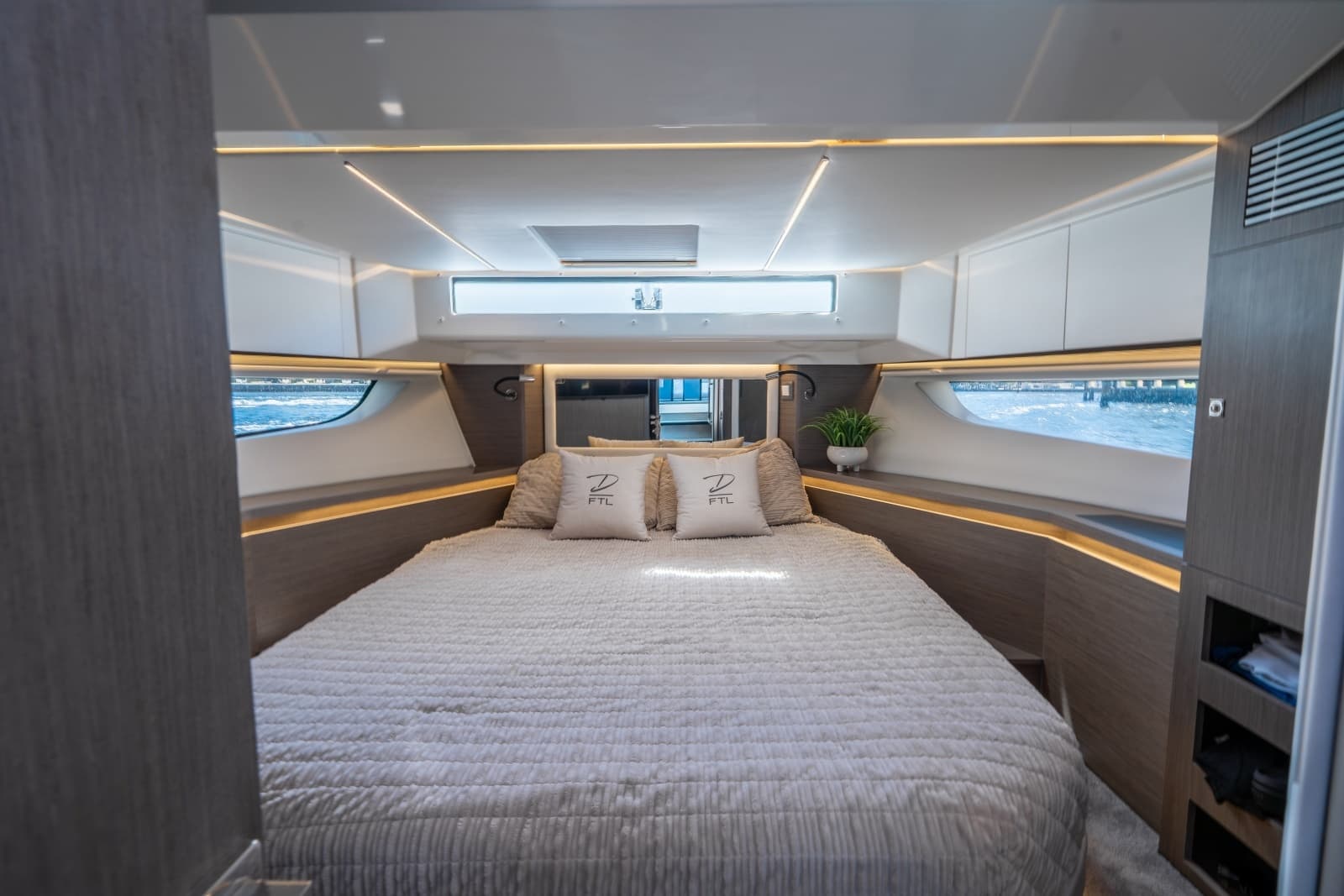 2024 Jeanneau NC 1295 Fly