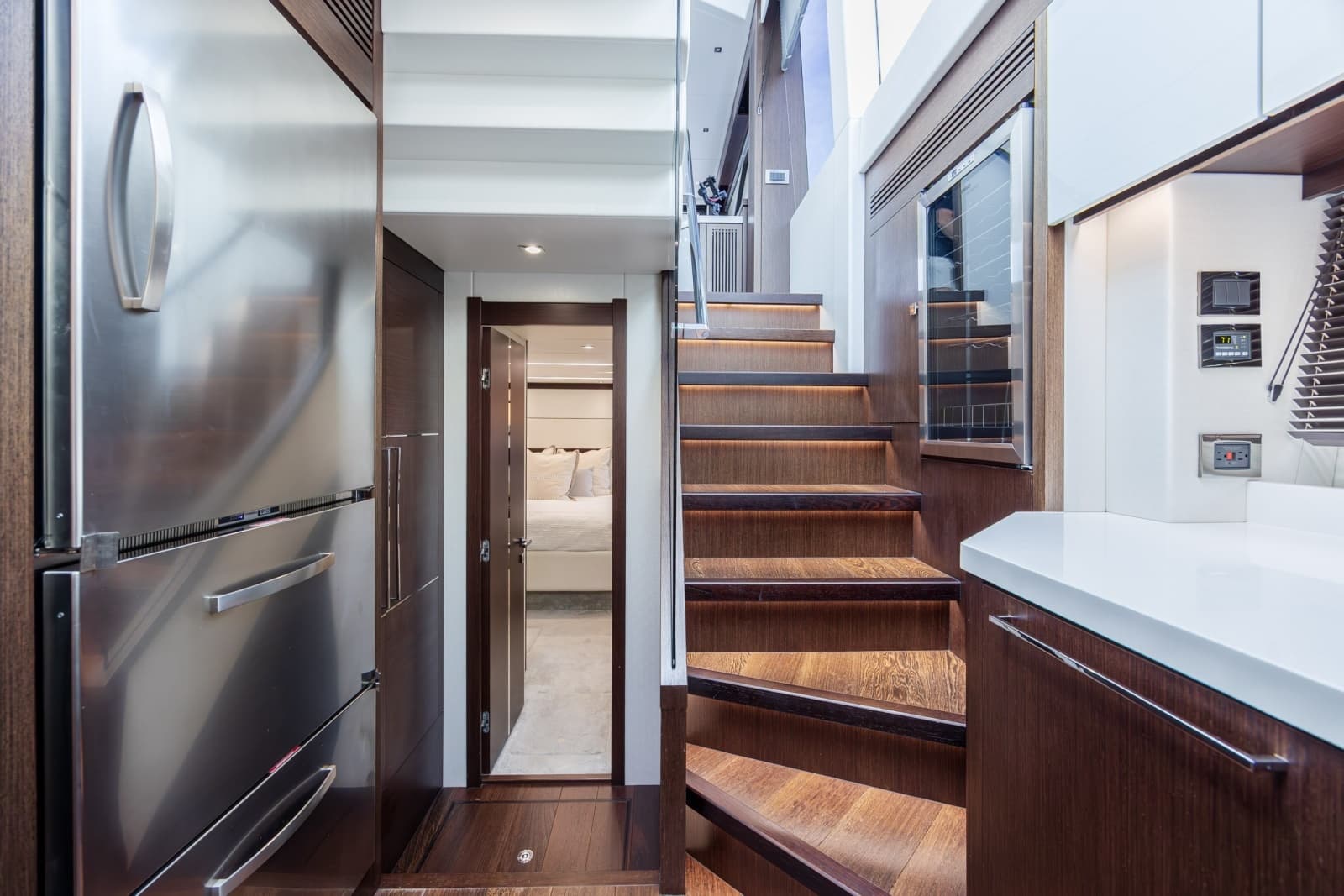 2020 Sunseeker PREDATOR 74 XPS