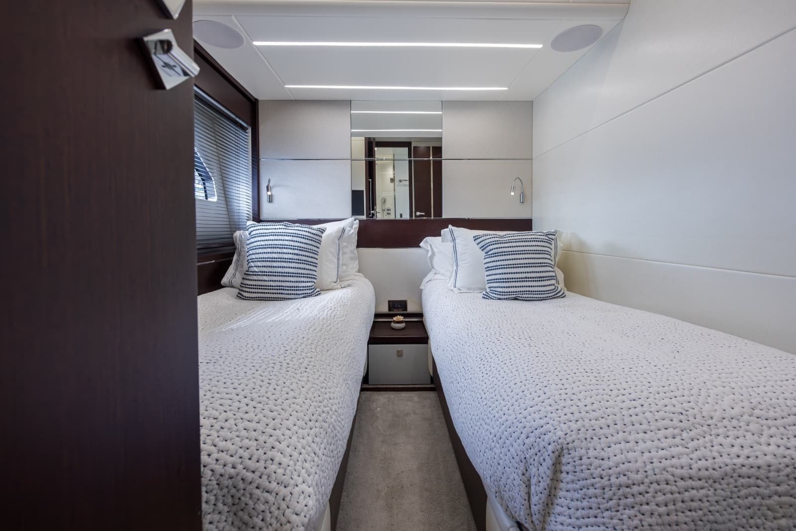 2020 Sunseeker PREDATOR 74 XPS