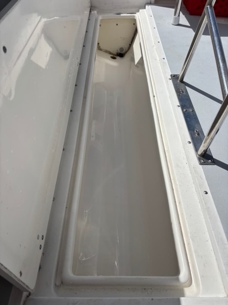 2001 Boston Whaler 26 Outrage