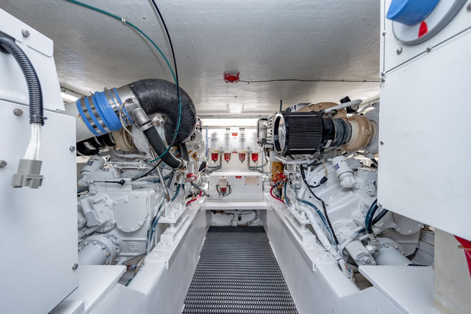 2000 Hatteras 50 Convertible