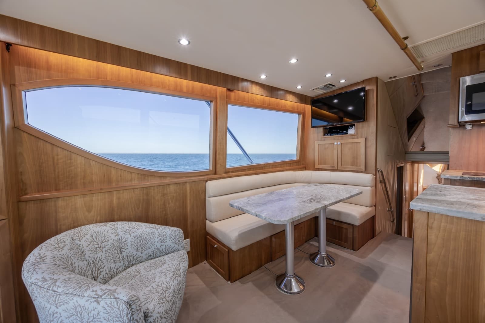 2000 Hatteras 50 Convertible